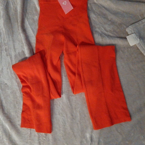 Orange Ribbed Two-Piece Set - Picture 5 of 5